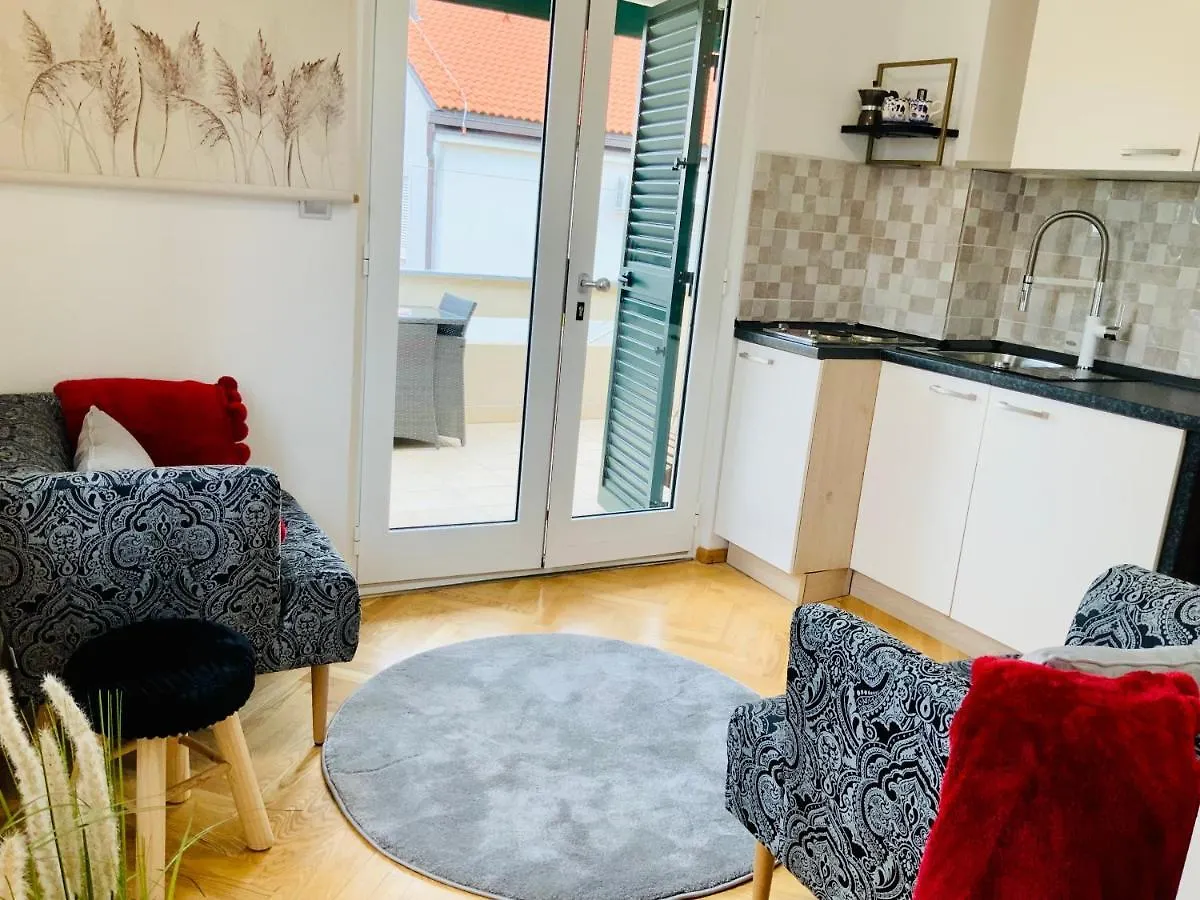 Villa Evamar, Island Krk Punat Apartment