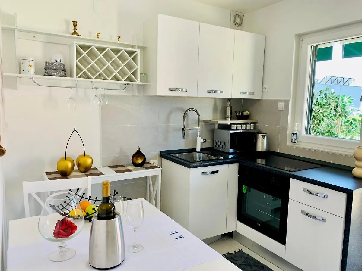Apartment Villa Evamar, Island Krk Punat