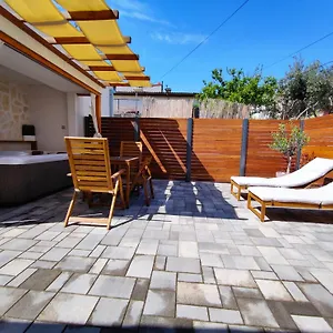 https://holiday-apartment-toma-free-parking-terrace-garden.splithotels.org