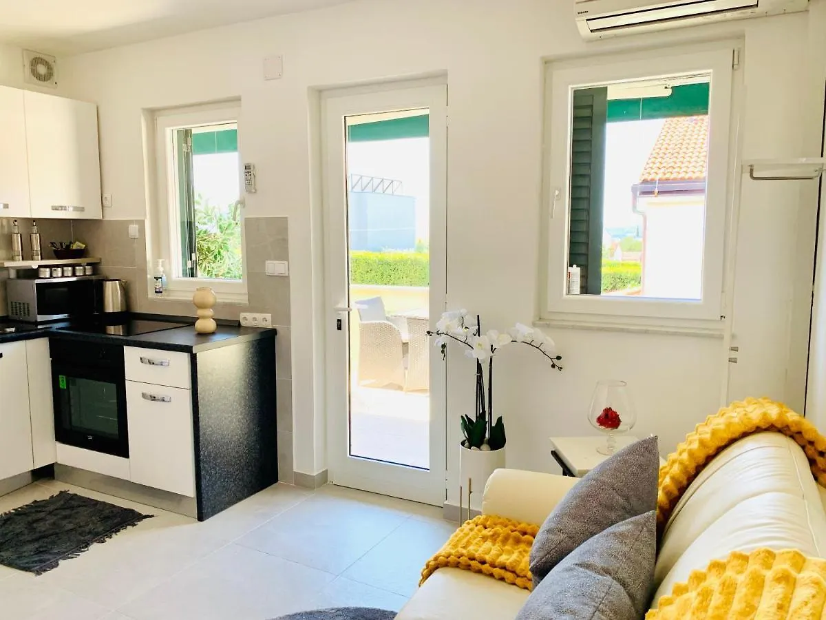 Villa Evamar, Island Krk Punat Apartment