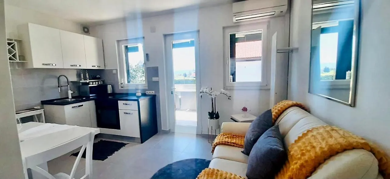 Apartment Villa Evamar, Island Krk Punat
